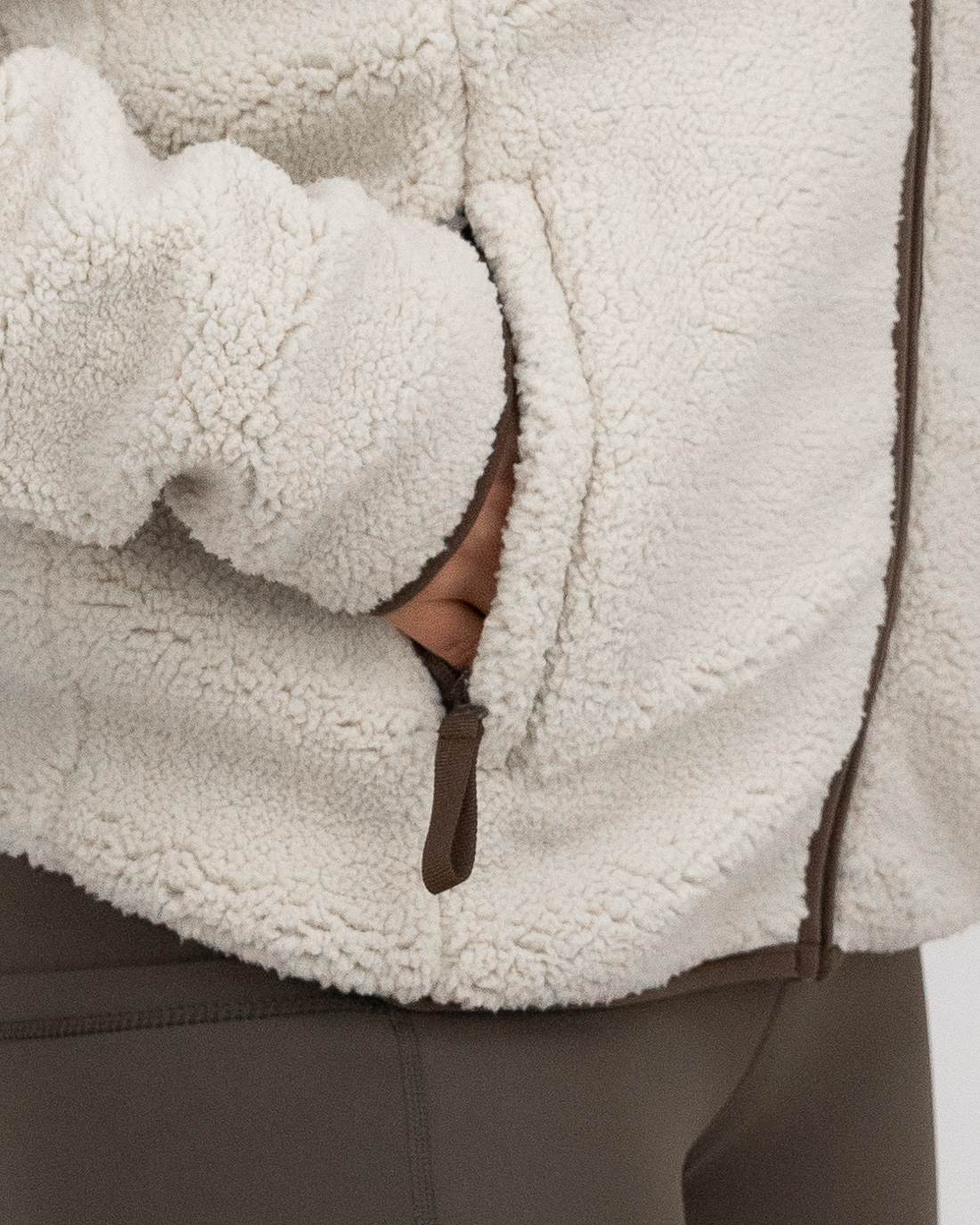 Ženski sherpa flis Alpine rjav