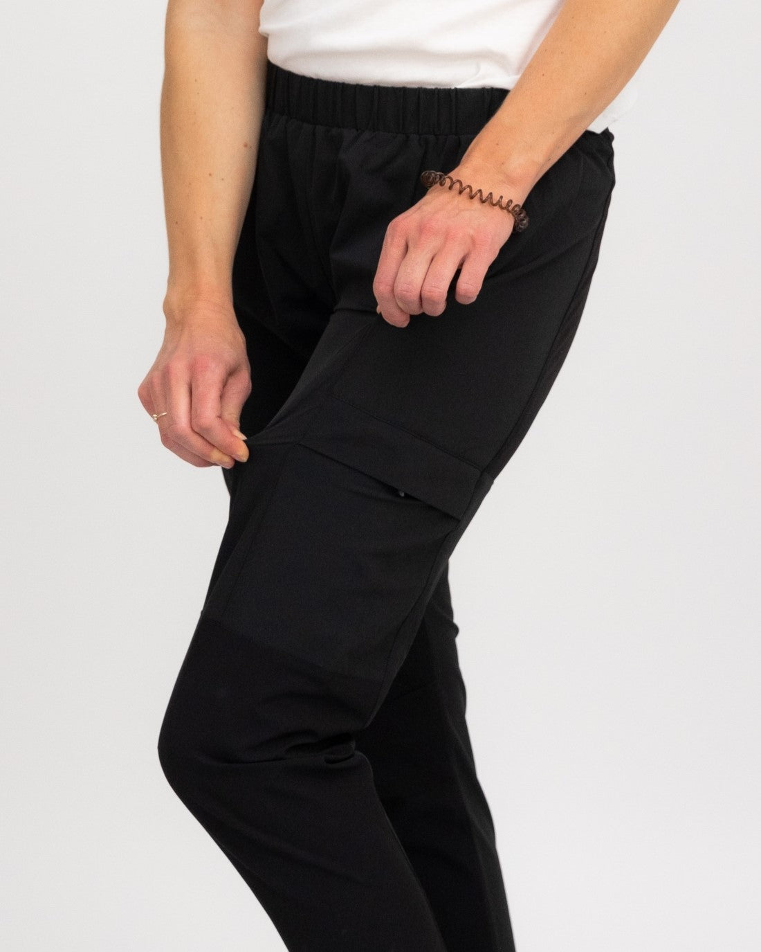 Ženske pohodne hlače Trek črne